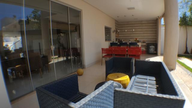 Sobrado 5 Suítes, 425 m², semi mobiliada, c/ lazer na 303 Sul - Foto 14