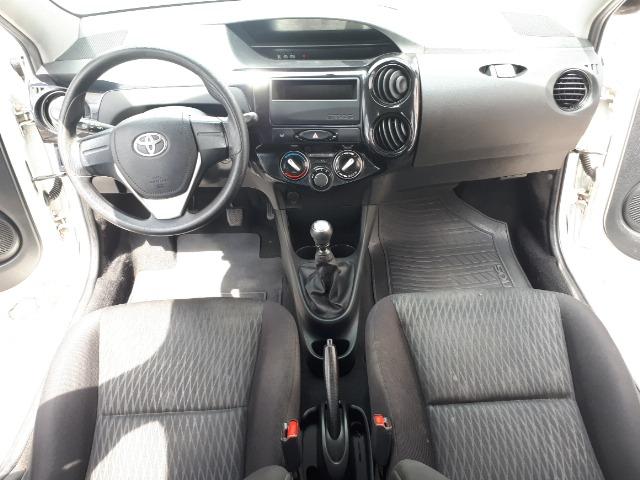 Etios Hatch 2014 1.3 X - Ipva pago, Único dono, Completo, Super conservado - Foto 2
