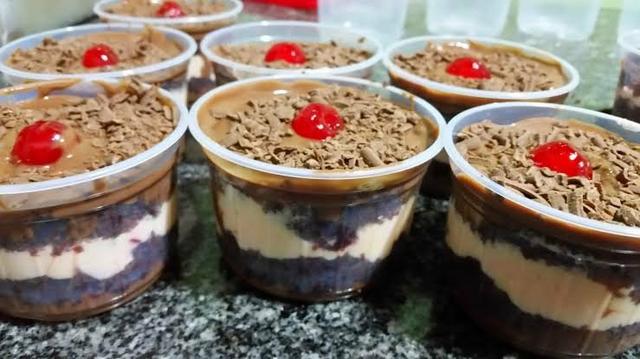 Brigadeiros ( Cento ) & Bolo no Pote ( Unidade) - Foto 5