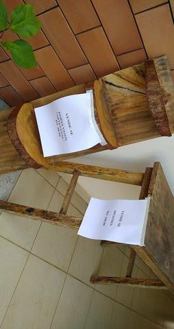 Mesinha e Porta Vaso