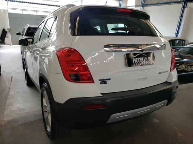 Chevrolet Tracker 1.8 Automatico com teto solar vendo troco e financio R$ - Foto 4