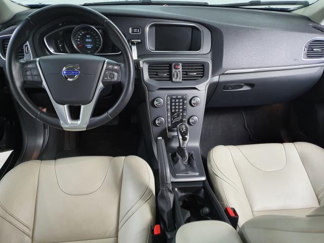 Volvo V40 T-3 KINETIC 1.5 Aut. - Preto - 2016 - Foto 6