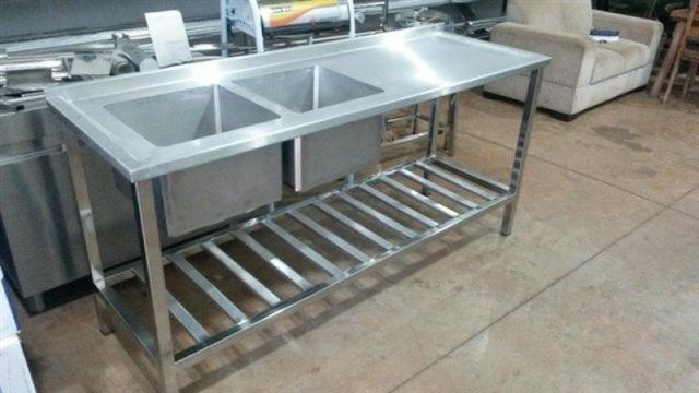 (| Inox para seu comércio sob medida pias mesas Cubas e prateleiras - Foto 4