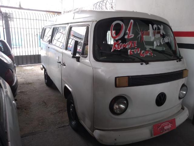 Kombi 2001 9 lugares - Foto 2