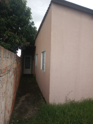 Vendo lote com 3 casas + sala comercial - Foto 5