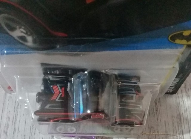Miniatura 1/64 Batmóvel - Foto 2