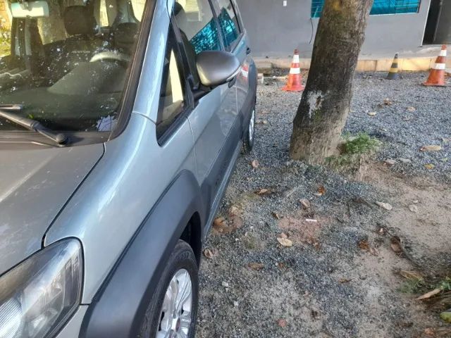 vendo idea adventure 1.8 2012 com 73.000 km originais  - Foto 5