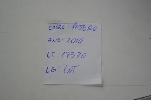 Moldura Botão Entrada Aux Mitsubishi Pajero Dakar 2010 2011 - Foto 5