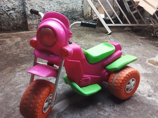 Mini Moto Elétrica Infantil Triciclo Motorizado Criança Harley-davidson -  Amarela