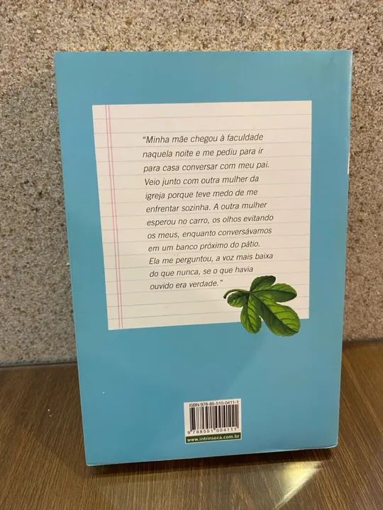 Livro Boy Erased  - Foto 2