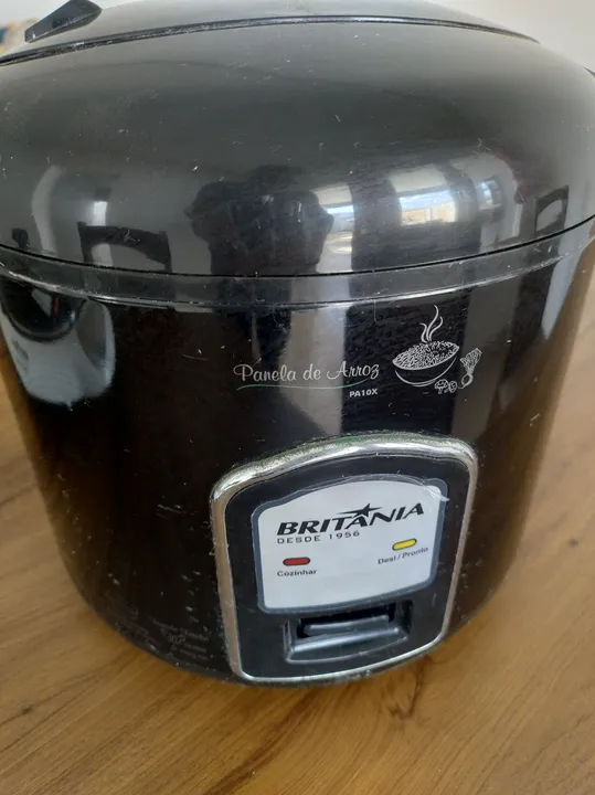 Panela Elétrica De Arroz Britânia Pa5x Br 5 Xícaras Preto 110v