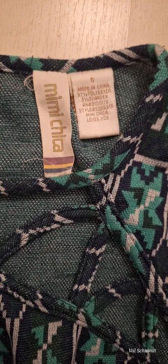 Vestido importado Estampado com Detalhes em  Corte - Foto 5