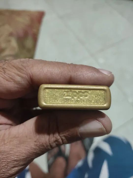 Isqueiro Zippo calçadada Fama - Foto 3