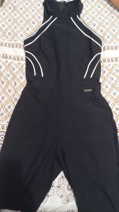 Macacão preto.  - Foto 2