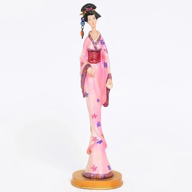 Grande Escultura representando Gueixa com trajes típicos em resina policromada *Descrição - Foto 6