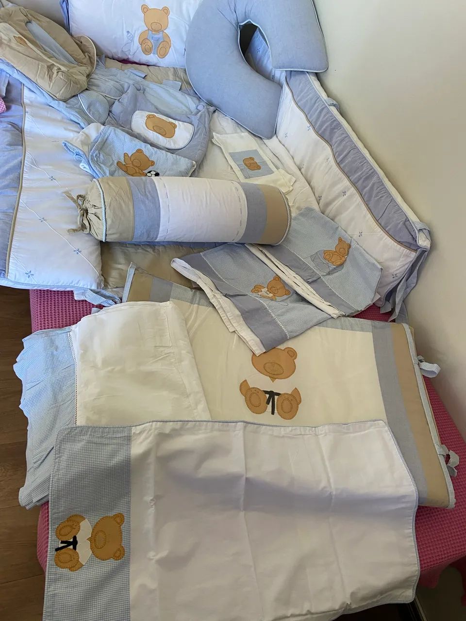 Enxoval para quarto de recém-nascido 