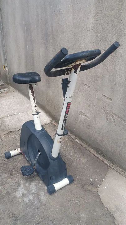 Bicicleta Ergométrica Usada - Foto 2