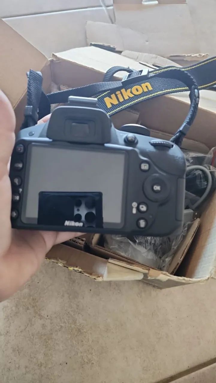 Nikon D3200! Lente 18-55mm VR II  - Foto 3