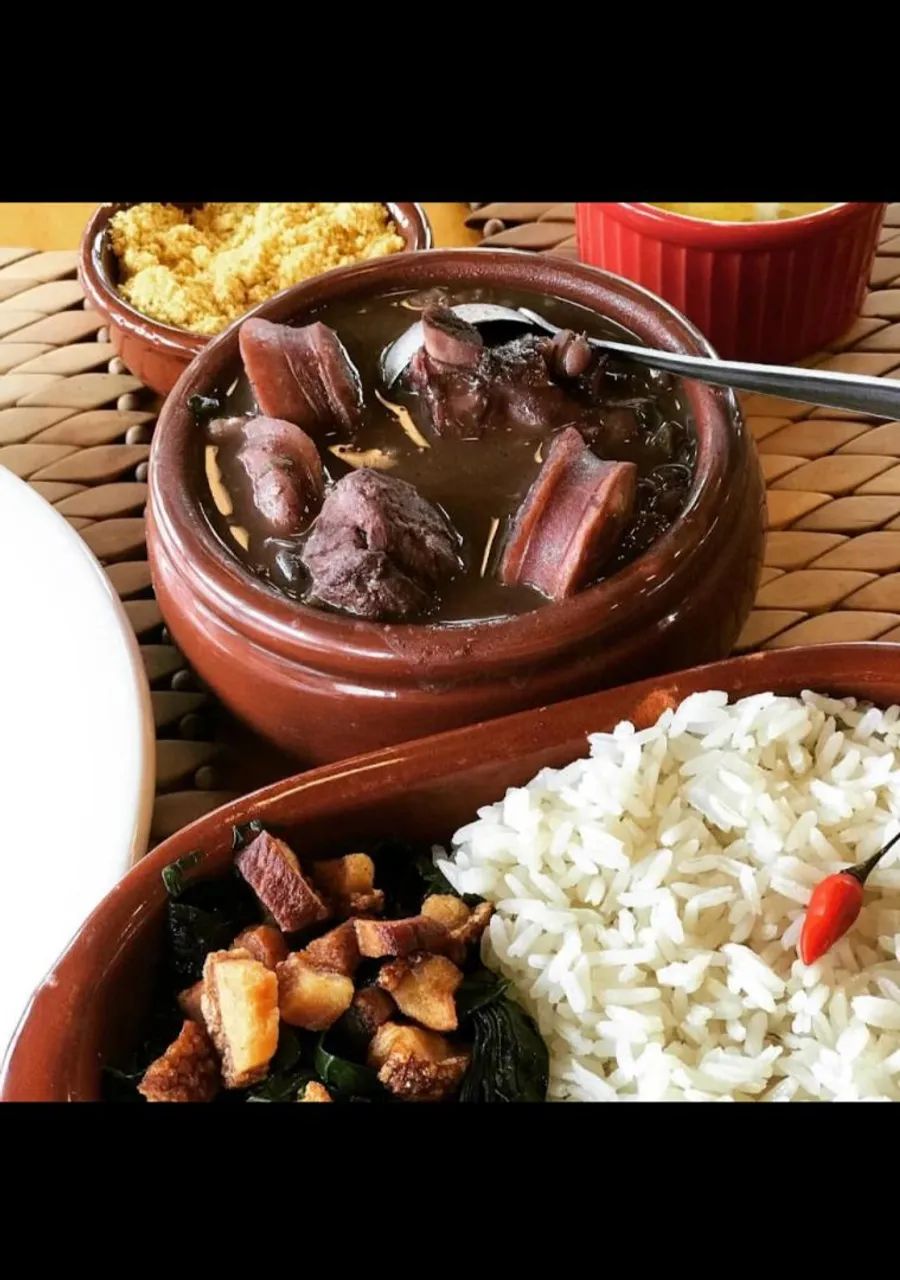 BUFFET DE FEIJOADA COMPLETA COM CHURRASCO PARA SEU SÃO JOÃO 