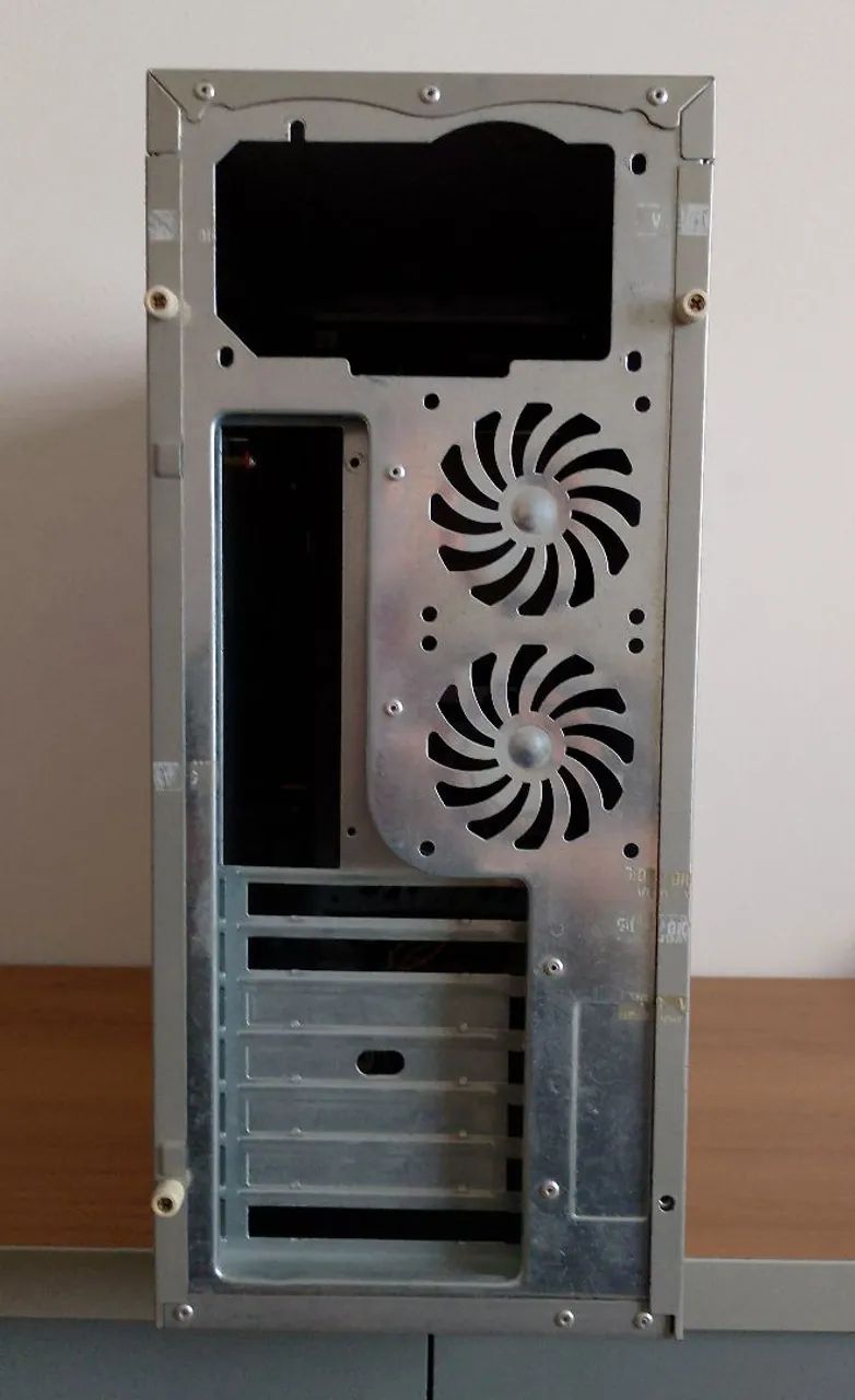 Gabinete Computador Retrô - Sleeper PC  - Foto 3