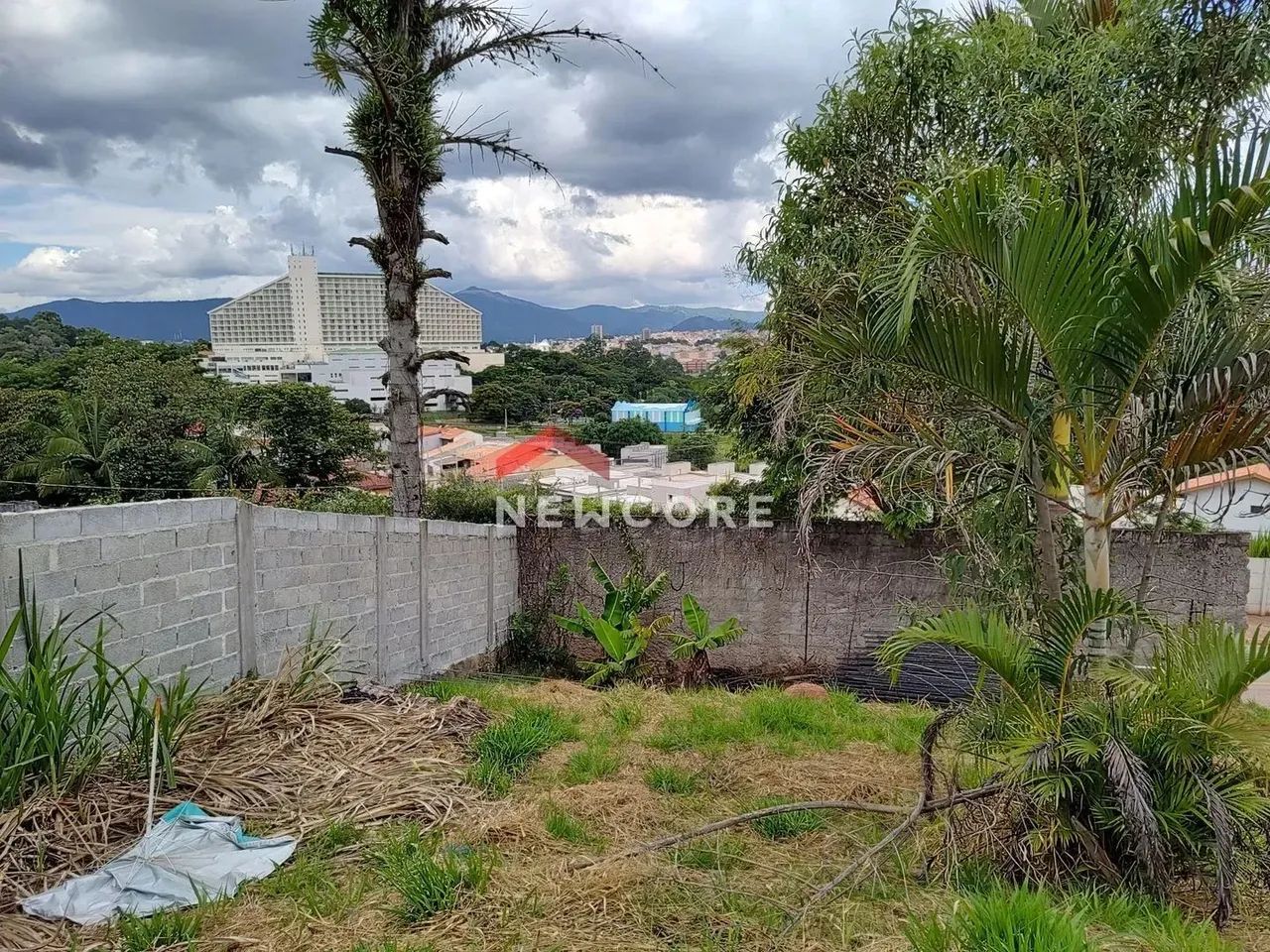 Lote em Rua São Pedro - Jardim Santo Antônio - Atibaia/SP