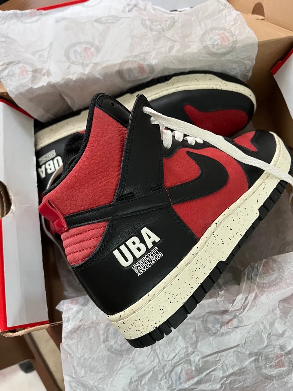 Nike Dunk High x Undercover - Vermelho e Preto - Foto 3