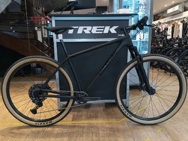 Bicicleta usada TREK Superfly (tamanho G) 
