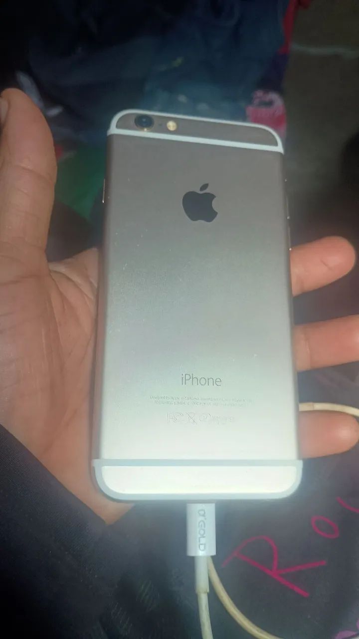 Celular com defeito 