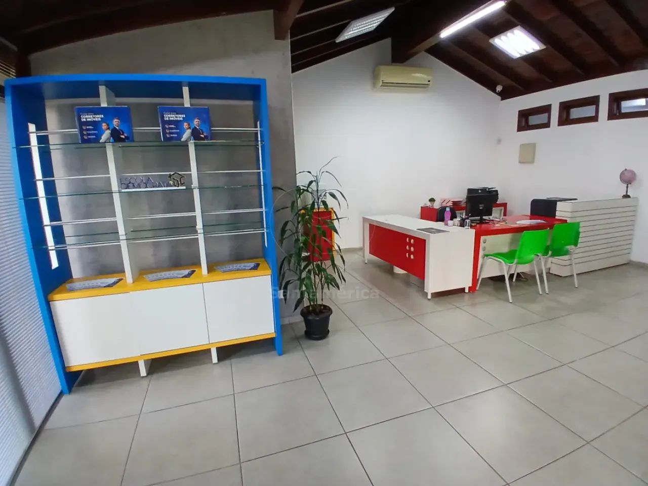 Sala comercial para alugar próxima à Avenida Maringá com recepção na Região Central de Lon - Foto 5