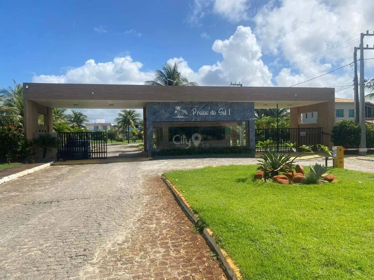 Excelente Casa em Condomínio