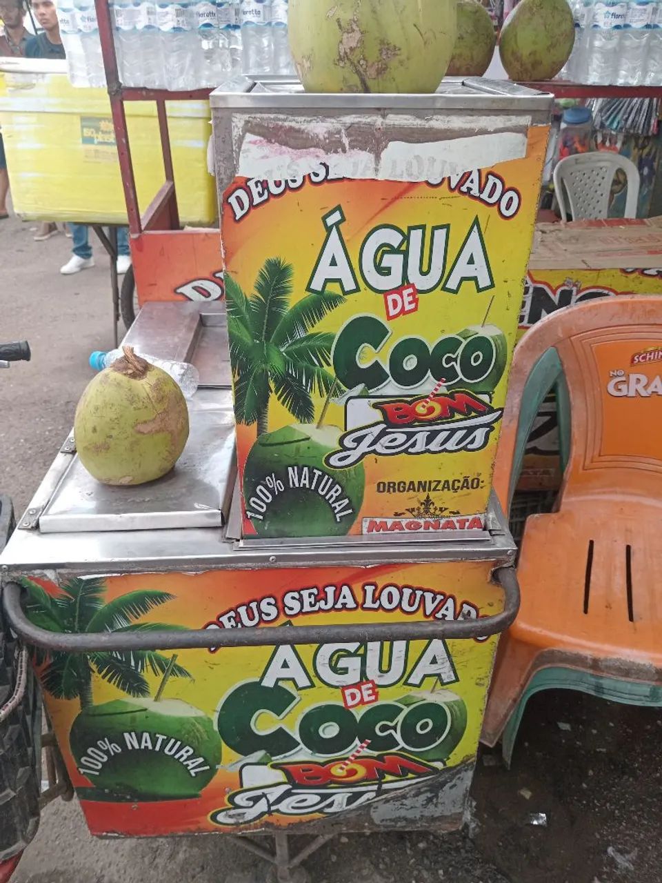 Carrinho de água de coco