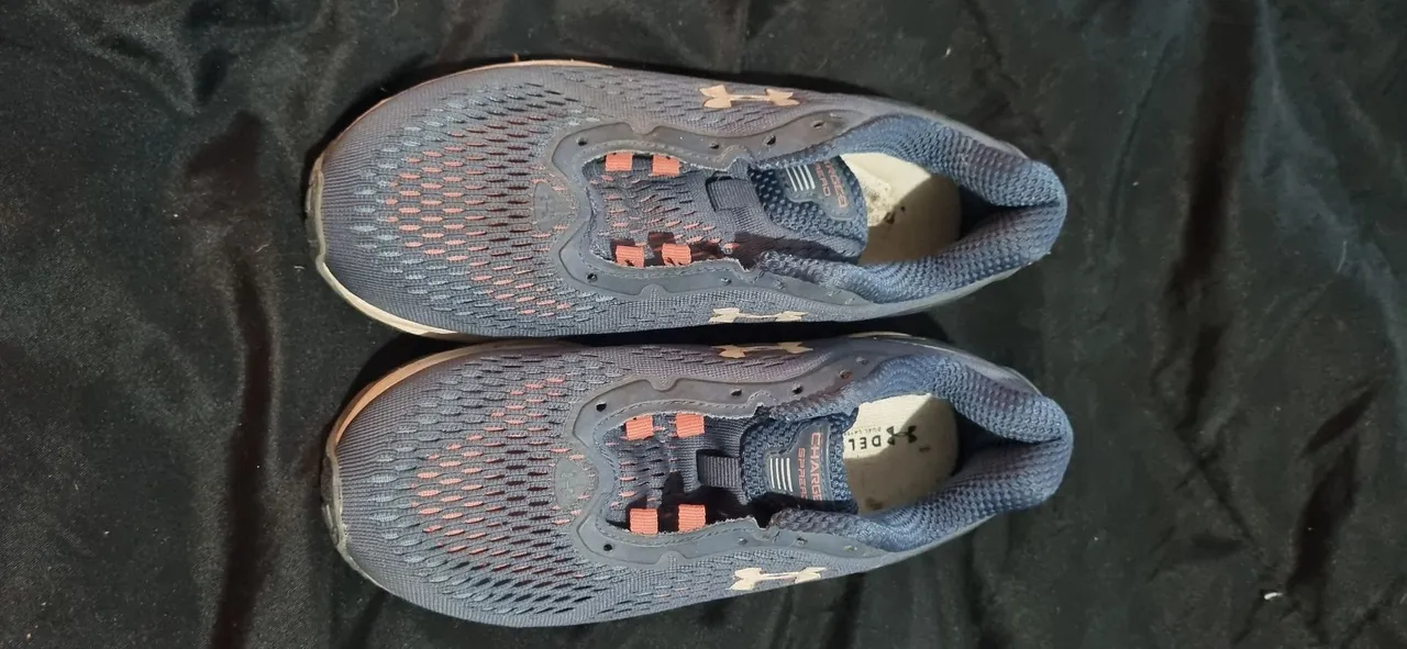 Tênis Under Armour Charge Breathe - Azul