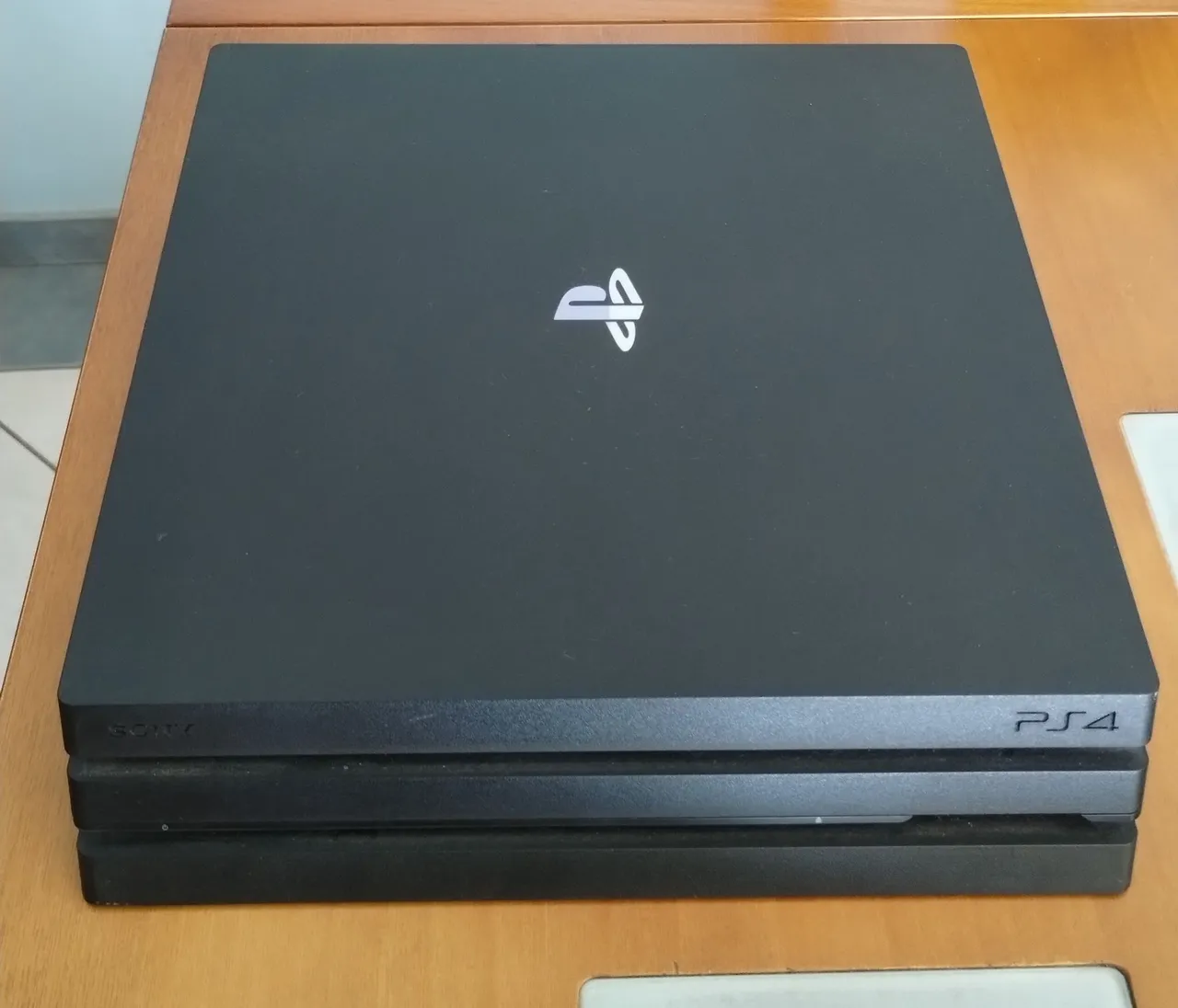 Playstation 4 Pro - Console Impecável