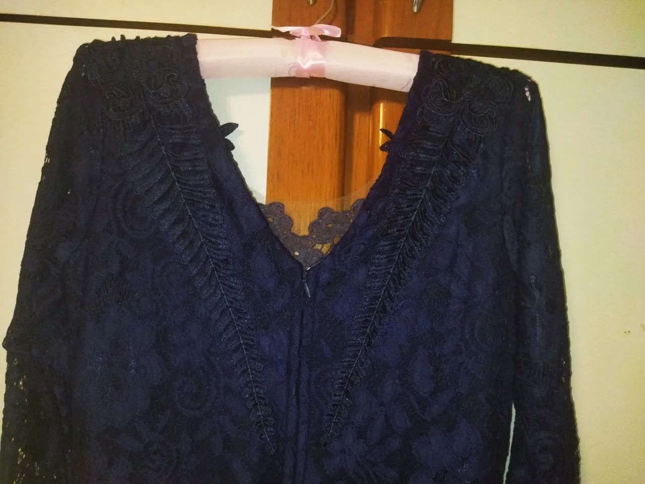 Vestido de renda azul escuro - Foto 3