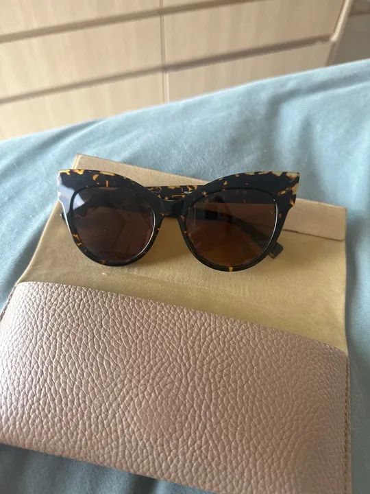 Óculos max mara tigrado