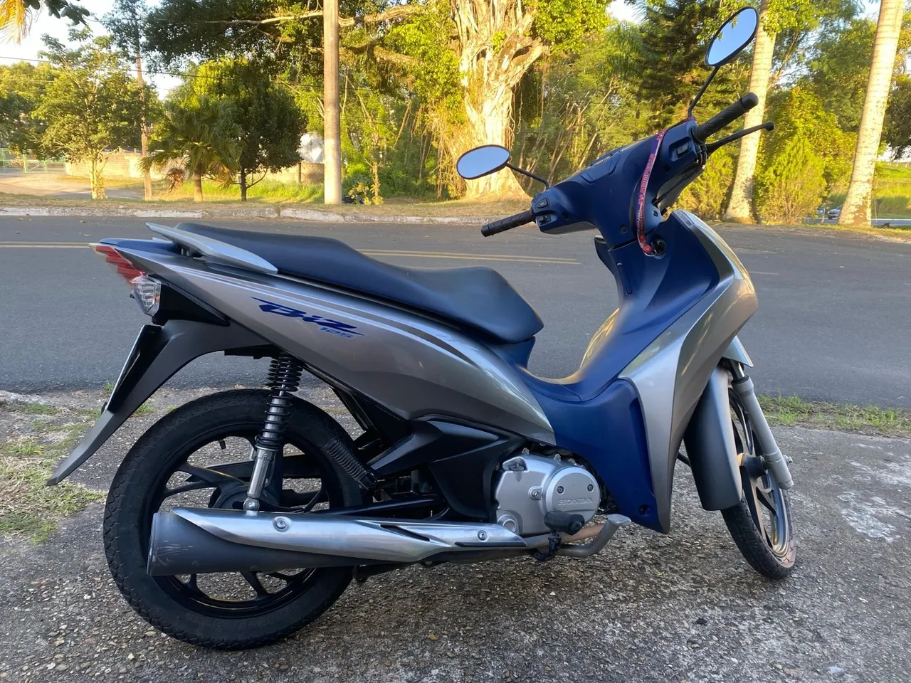 Honda Biz completinha 125 baixo km