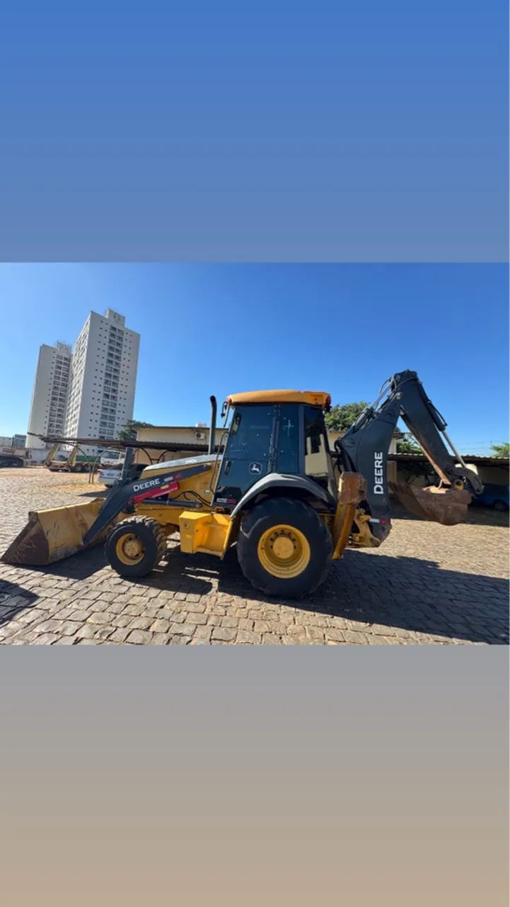 Retro escavadeira John deere 310 L - Foto 4