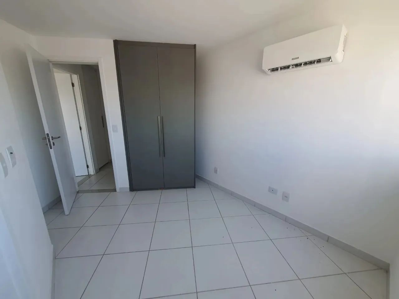 ALUGUEL  4 QUARTOS (2 SUITES) COM ARMÁRIOS  MOURA DUBEUX  BOA VIAGEM - Foto 4