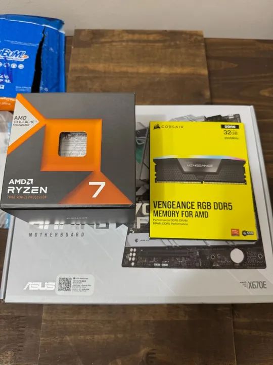 R7 7800X3D + Asus ROG X670e-a + 32GB 6000mhz CL30