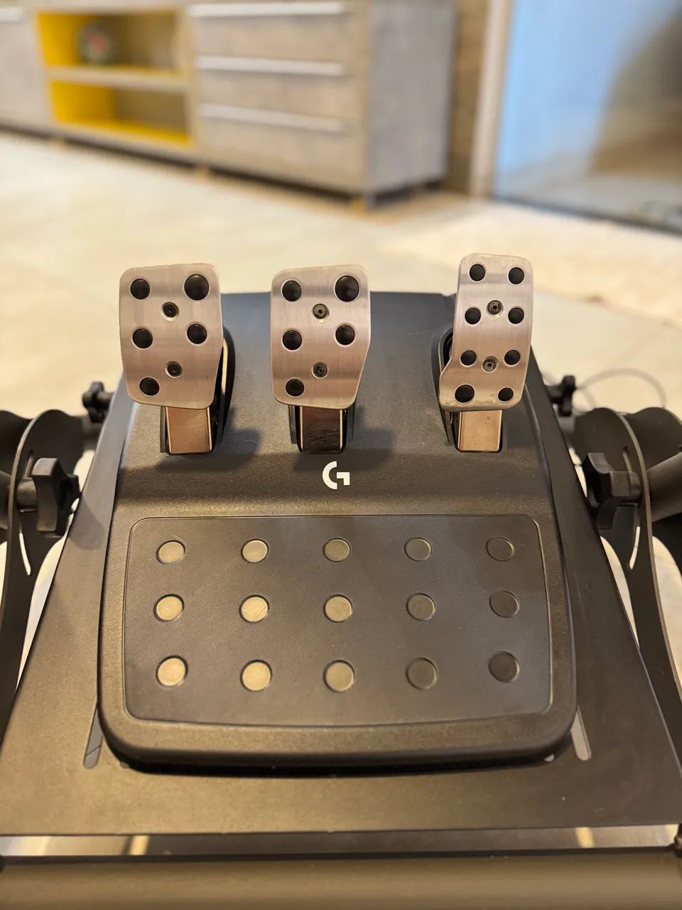 Volante Logitech G923 para Xbox Series X|S, One, extremamente novo, sem detalhes. - Foto 3