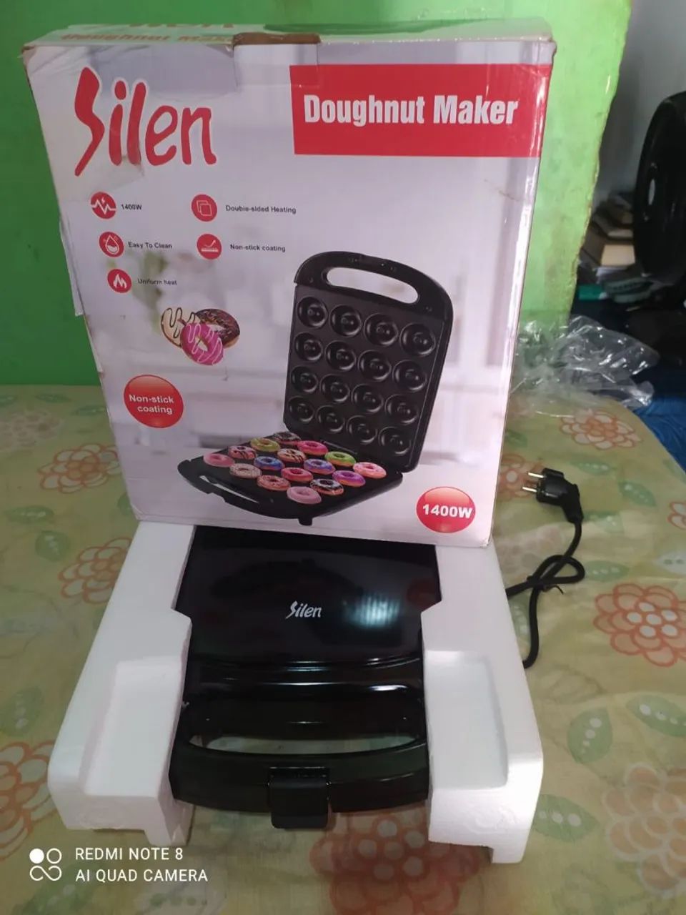 Máquina de Donuts Silen 1400W - Faça Donuts Deliciosos em Casa!