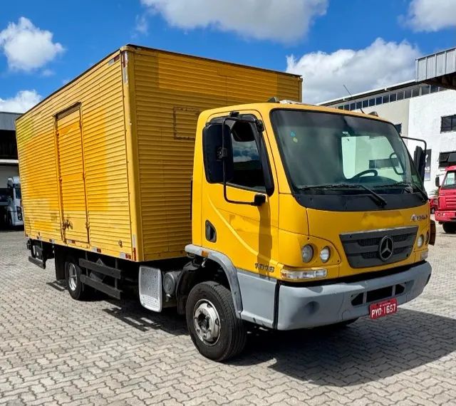 Mercedes-benz Accelo 1016 - 4x2 - Ano 2016 - Foto 3