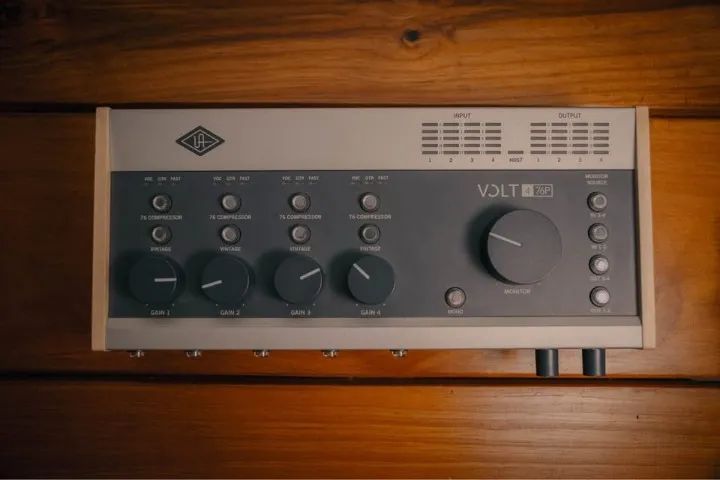 Interface de gravação Universal Audio Volt 476p - Foto 2