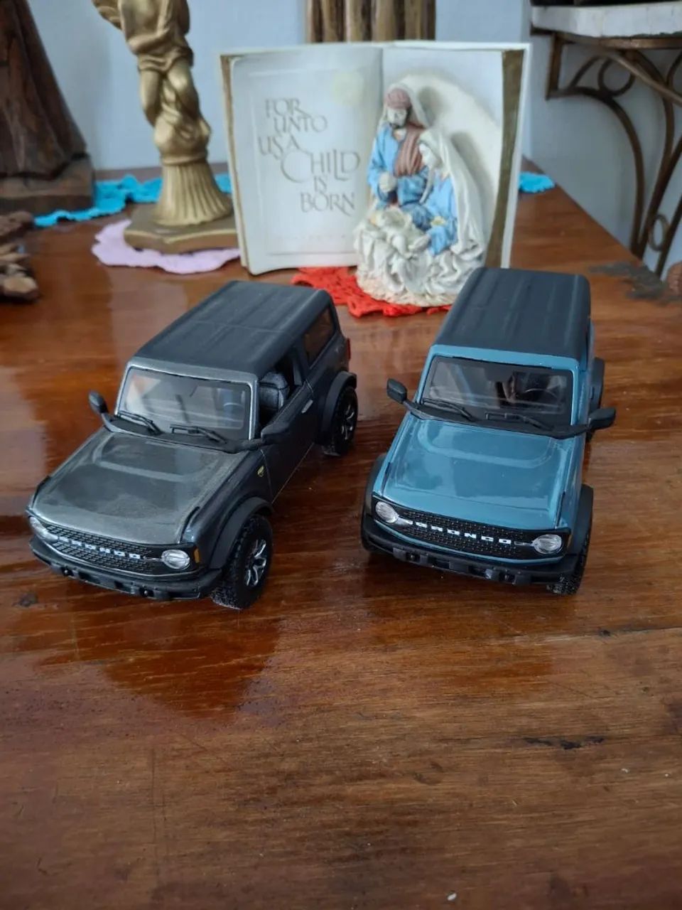 Miniaturas Ford Bronco - 1/24 Maisto 