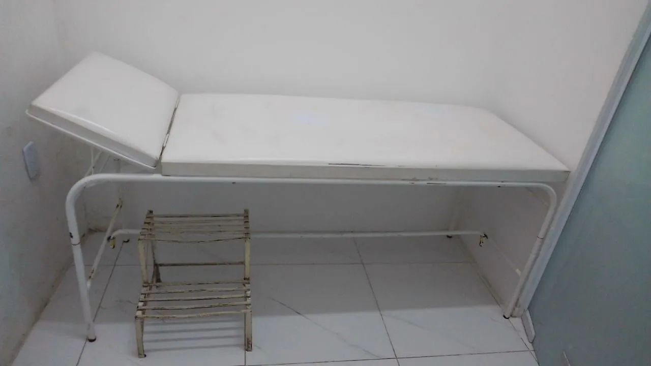 Maca Hospitalar com Apoio Ajustável+escada