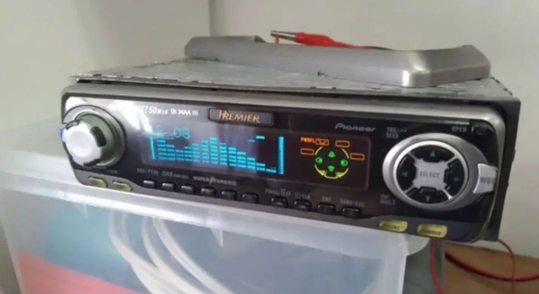 Pioneer Premier DEH-P730 c/ Bluetooth - Peças para carros, vans e