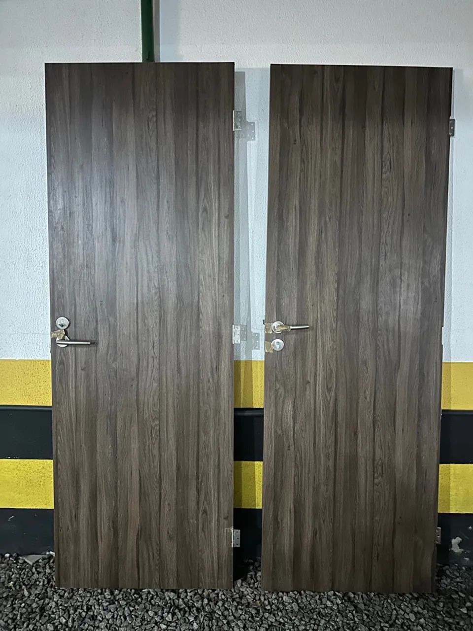 Portas de Madeira com Design Moderno - Foto 4