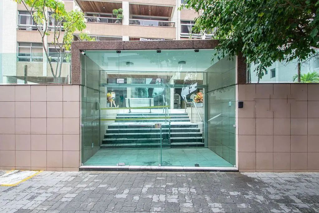 Apartamento para locação em Boa Viagem com 4 quartos e varanda - Foto 2