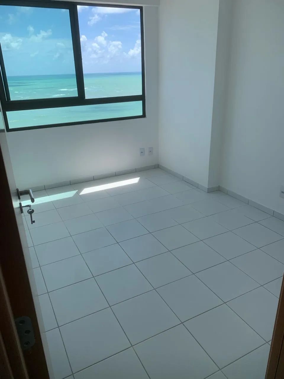 Candeias - 01 Quarto / 01 Wc Social - Andar Alto - Vista pro Mar - Área de Lazer - 01 Vaga - Foto 2