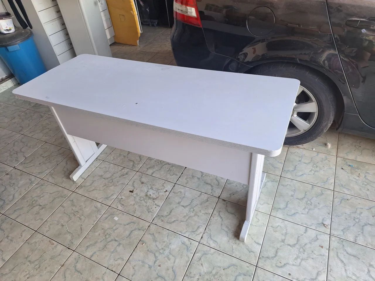 Mesa de escritório branca - Foto 2
